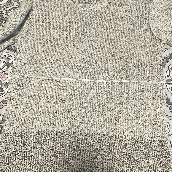 Cozy Knit Sweater in Cream and Gray - Picture 4 of 9
